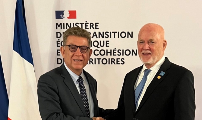 Ambassador Thomsen and INC Chair 