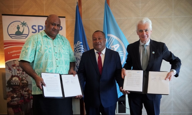 FAO and SPREP signing