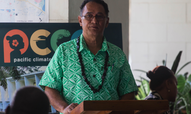 Tagaloa Dr. Robert Thompson.