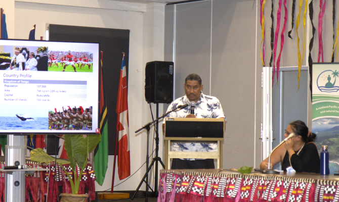 Mr Vuki addresses the CPRT