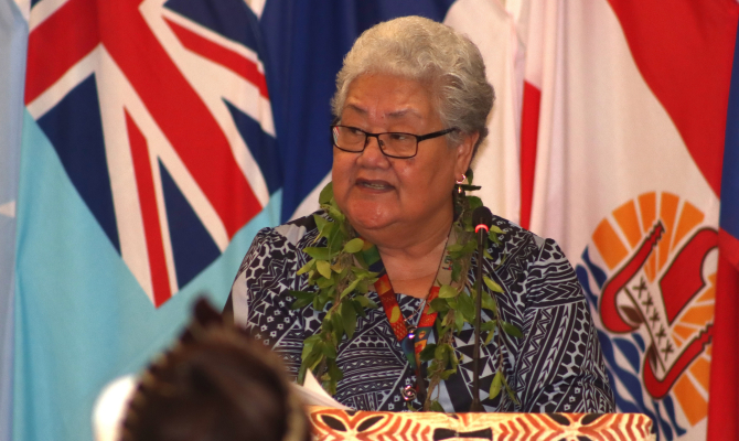 Peseta Noumea Simi 